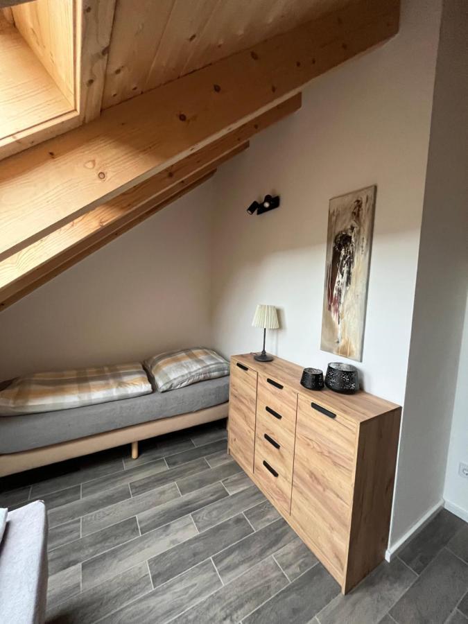 Ferienwohnung Am Wald-Und Wiesenkorb Kell am See エクステリア 写真
