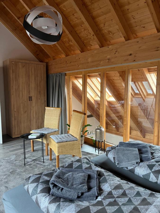 Ferienwohnung Am Wald-Und Wiesenkorb Kell am See エクステリア 写真